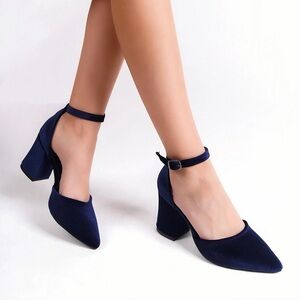 Sophia Taylor Navy blue suede pointed toe block heel shoes